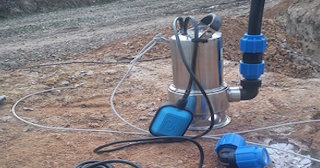 Установка дренажного насоса в Кропоткине - услуги от СантехДомКрп, расценки от 3158 рублей